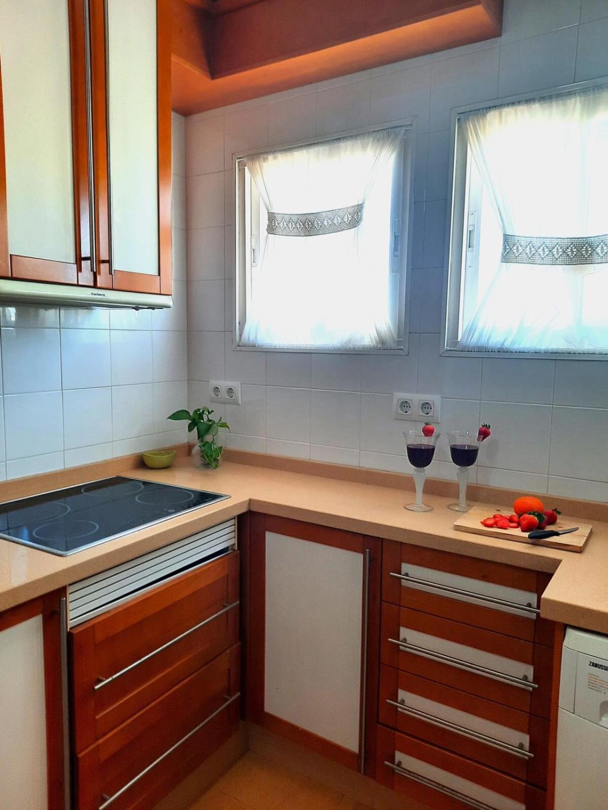 Paseo Del Rey - Fuengirola 2 Bedrooms Oceanfront Apartment Eksteriør bilde