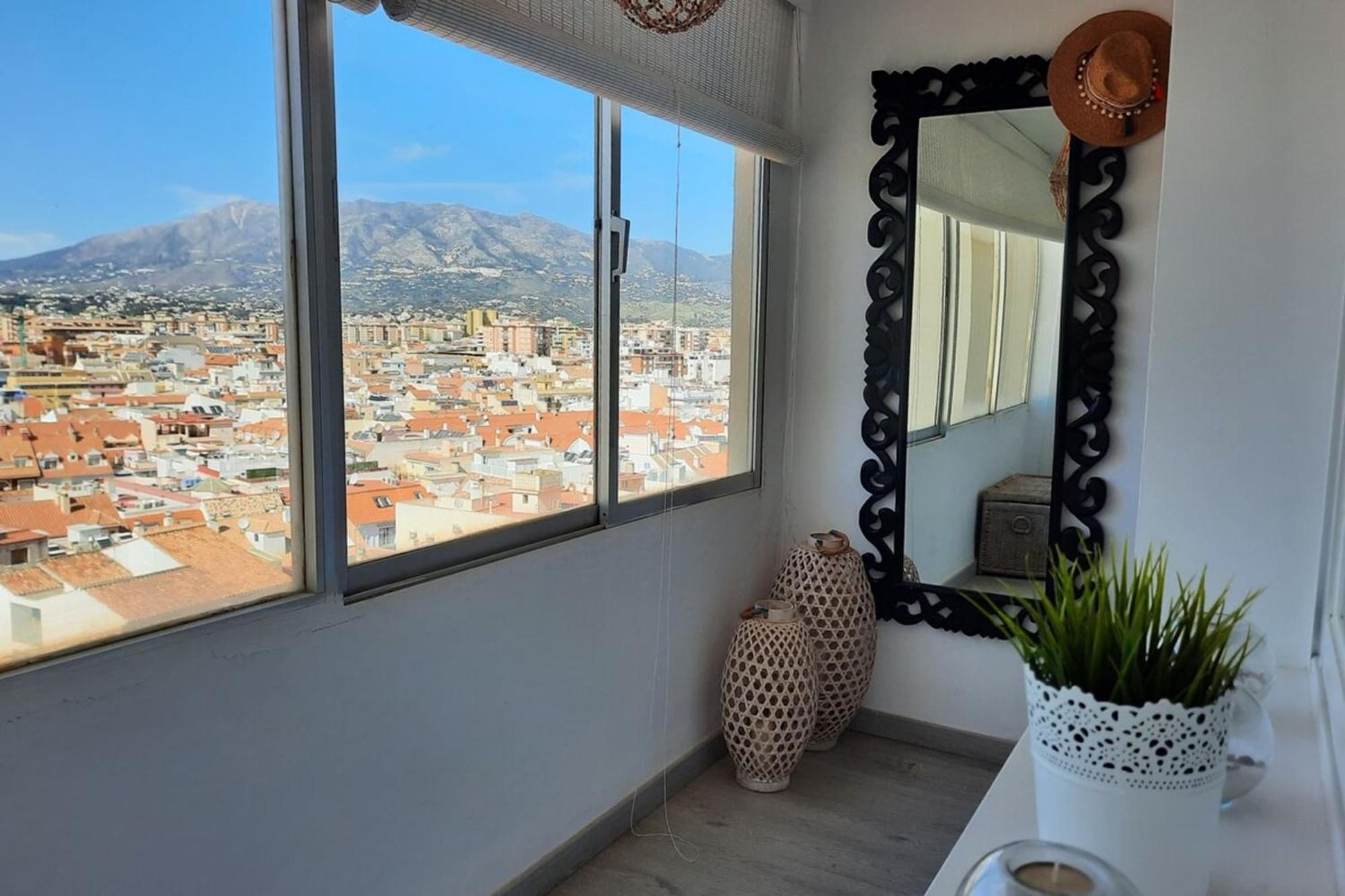 Paseo Del Rey - Fuengirola 2 Bedrooms Oceanfront Apartment Eksteriør bilde