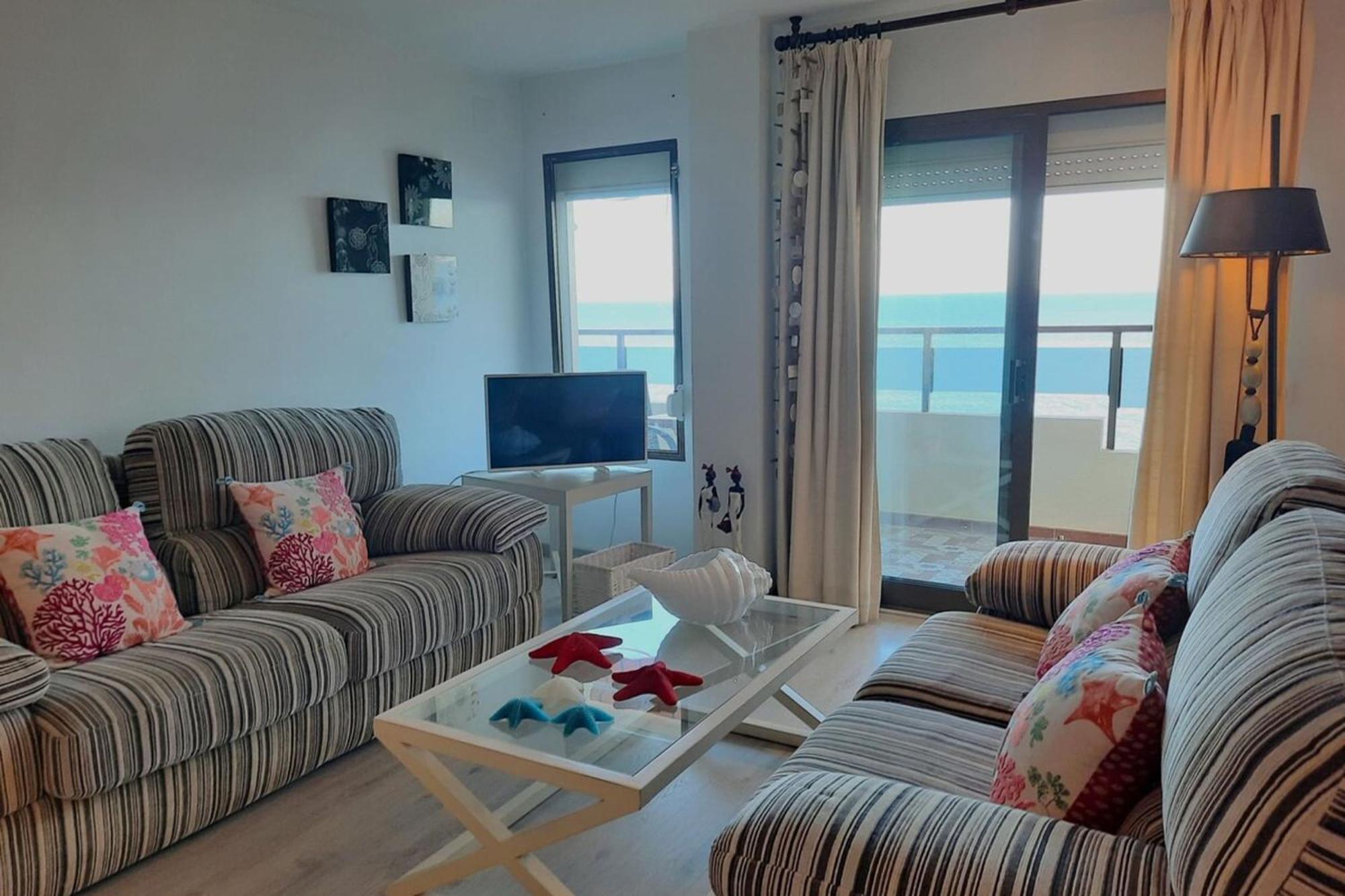 Paseo Del Rey - Fuengirola 2 Bedrooms Oceanfront Apartment Eksteriør bilde